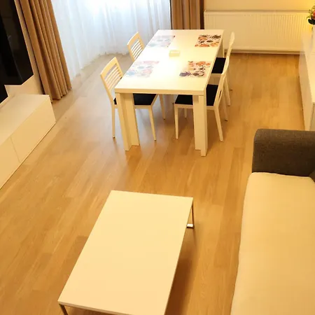 Platinia Apartment *