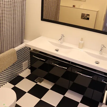 Apartment Platinia *